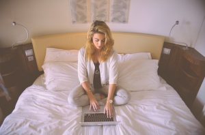 Comment Lutter Contre Le Mal De Dos En Télétravail, Quand On A Un Travail De Bureau